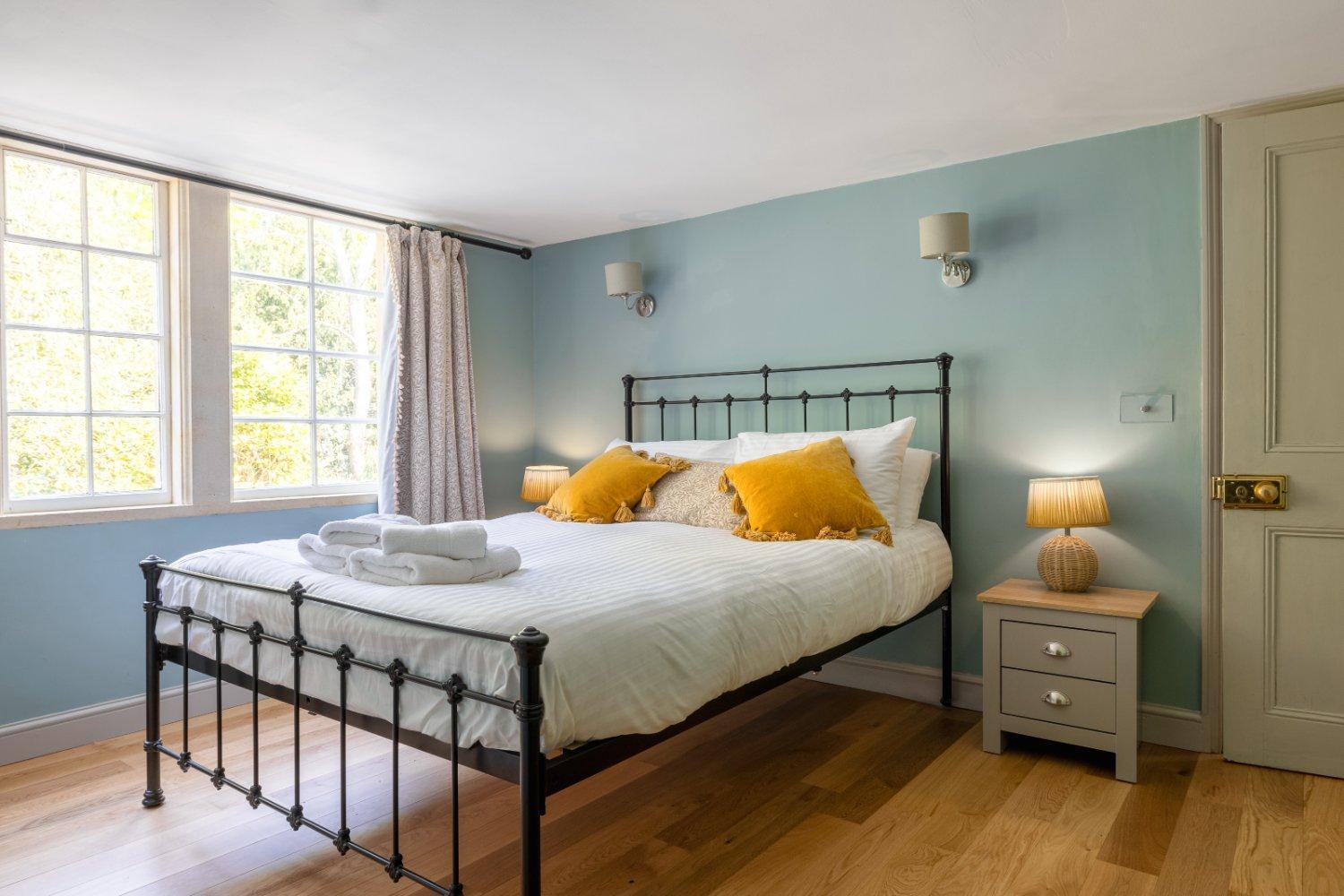 The School Rooms Estate Beautiful, Georgian Apartments With Private Heated Pool And Hot Tub Wifi And Parking Near Bath Box  Ngoại thất bức ảnh